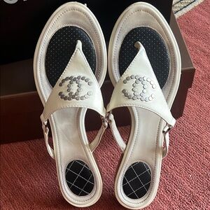 CHANEL White Sandals with Silver Details